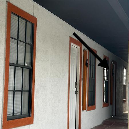 Eagle Stay 5 Eagle Pass Bagian luar foto